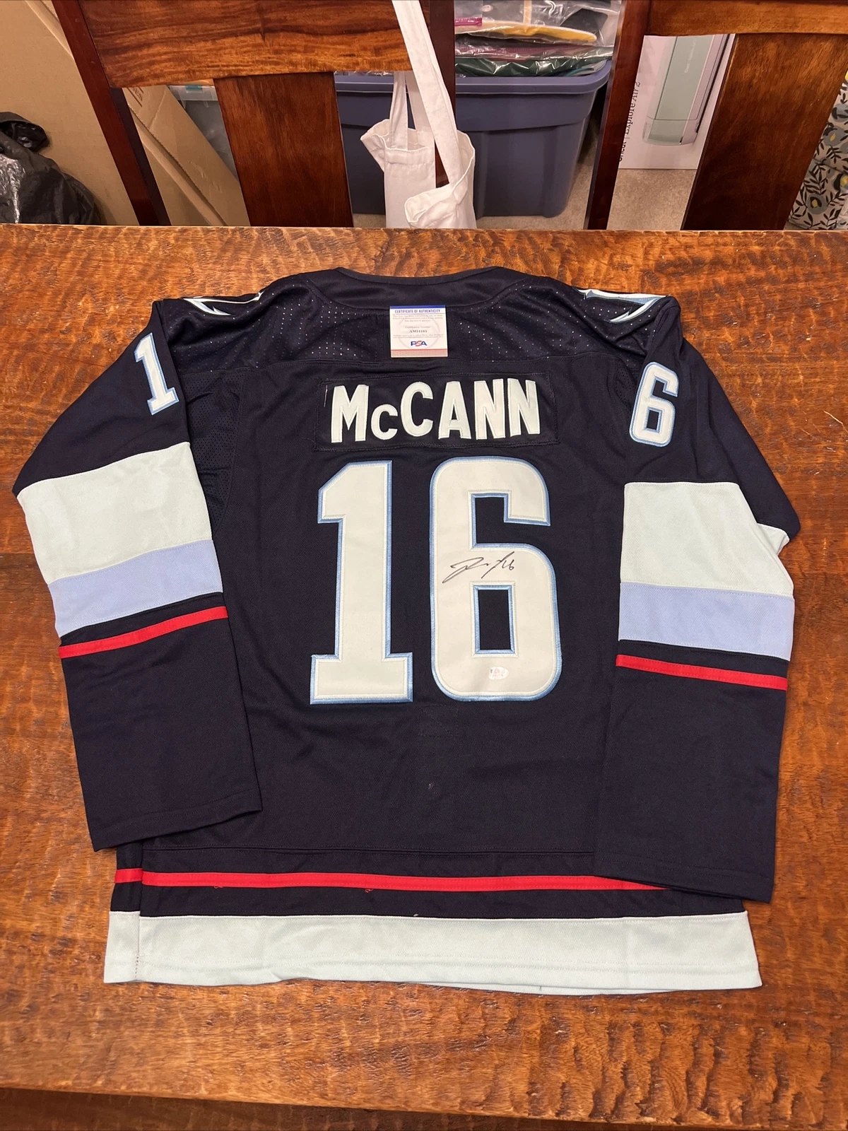 Jared McCann Signed Seattle Kraken Jersey Psa/Dna Coa Autographed