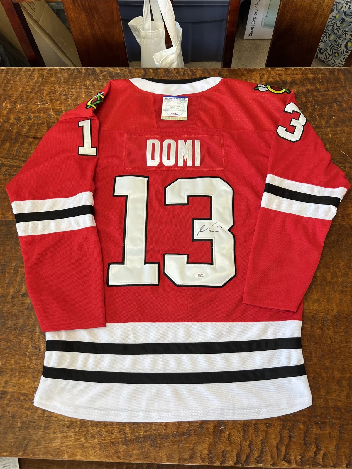 Max Domi Signed Chicago Blackhawks Jersey Psa/Dna Coa Autographed Hockey