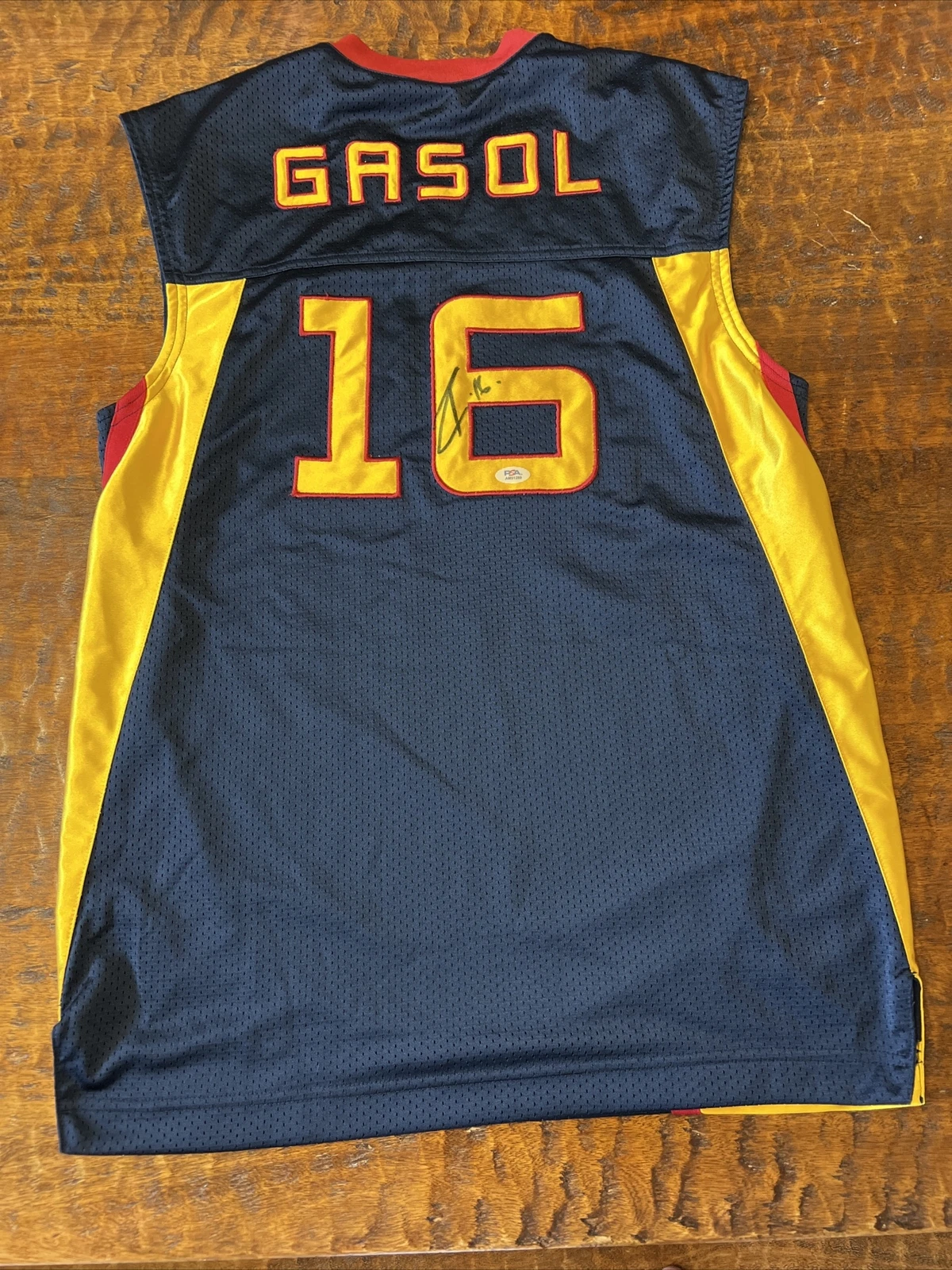 Pau Gasol Signed United Ballers Jersey Psa/Dna Coa Autographed Lakers Spain