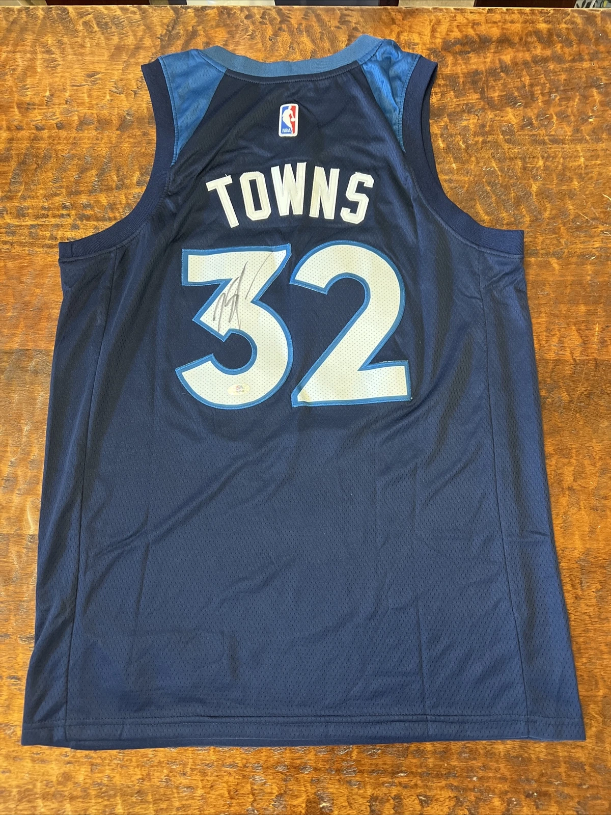 Karl Anthony Towns Signed Minnesota Timberwolves Jersey PSA DNA Coa Autographed