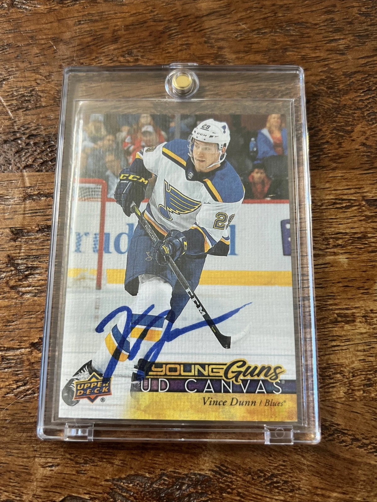 Vince Dunn IP Signed UD Young Guns Canvas Card Psa Dna Coa Kraken Autographed