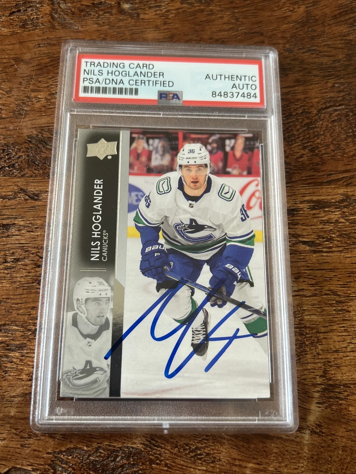 Nils Hoglander IP Signed Upper Deck Card Psa Dna Coa Slab Canucks Autographed