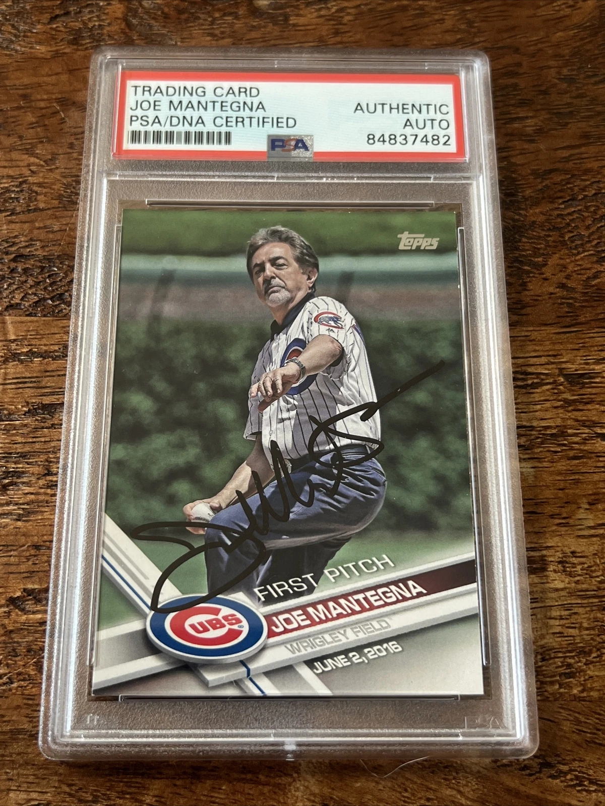 Joe Mantegna IP Signed Topps First Pitch Card PSA DNA Coa Slab Autographed Cubs
