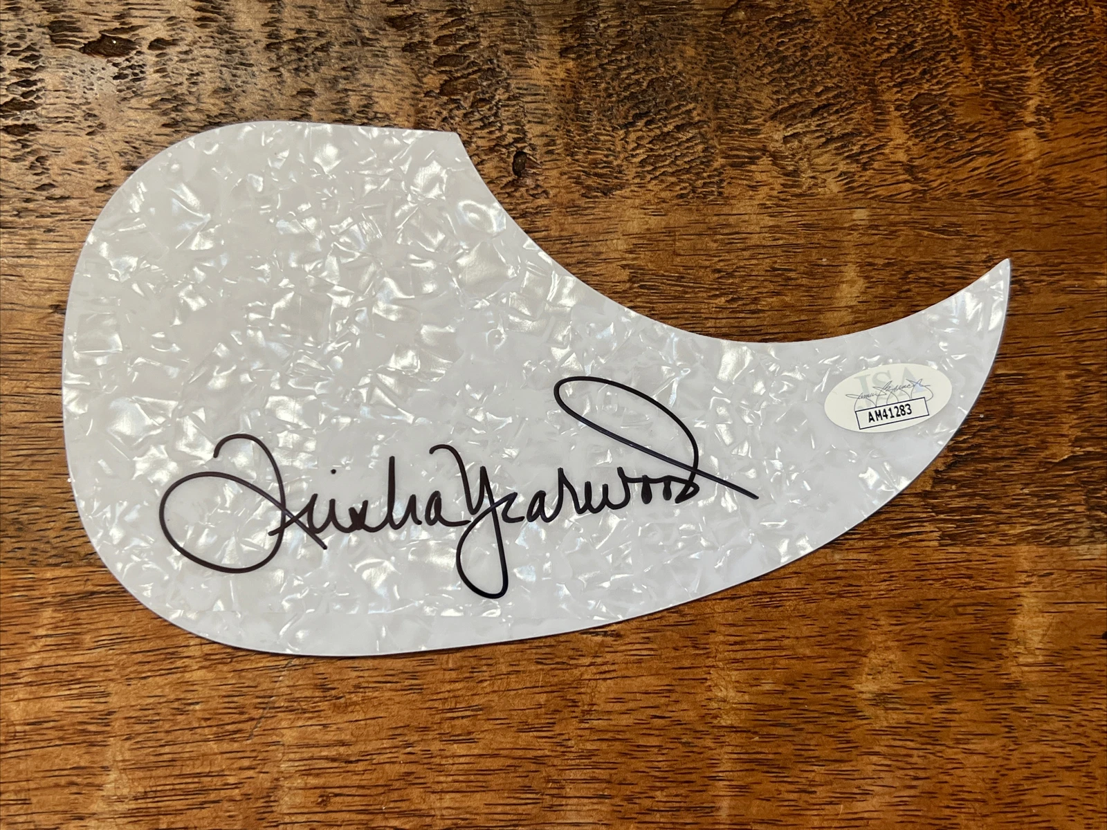 Trisha Yearwood Signed Guitar Pickguard JSA Coa Autographed Country Music