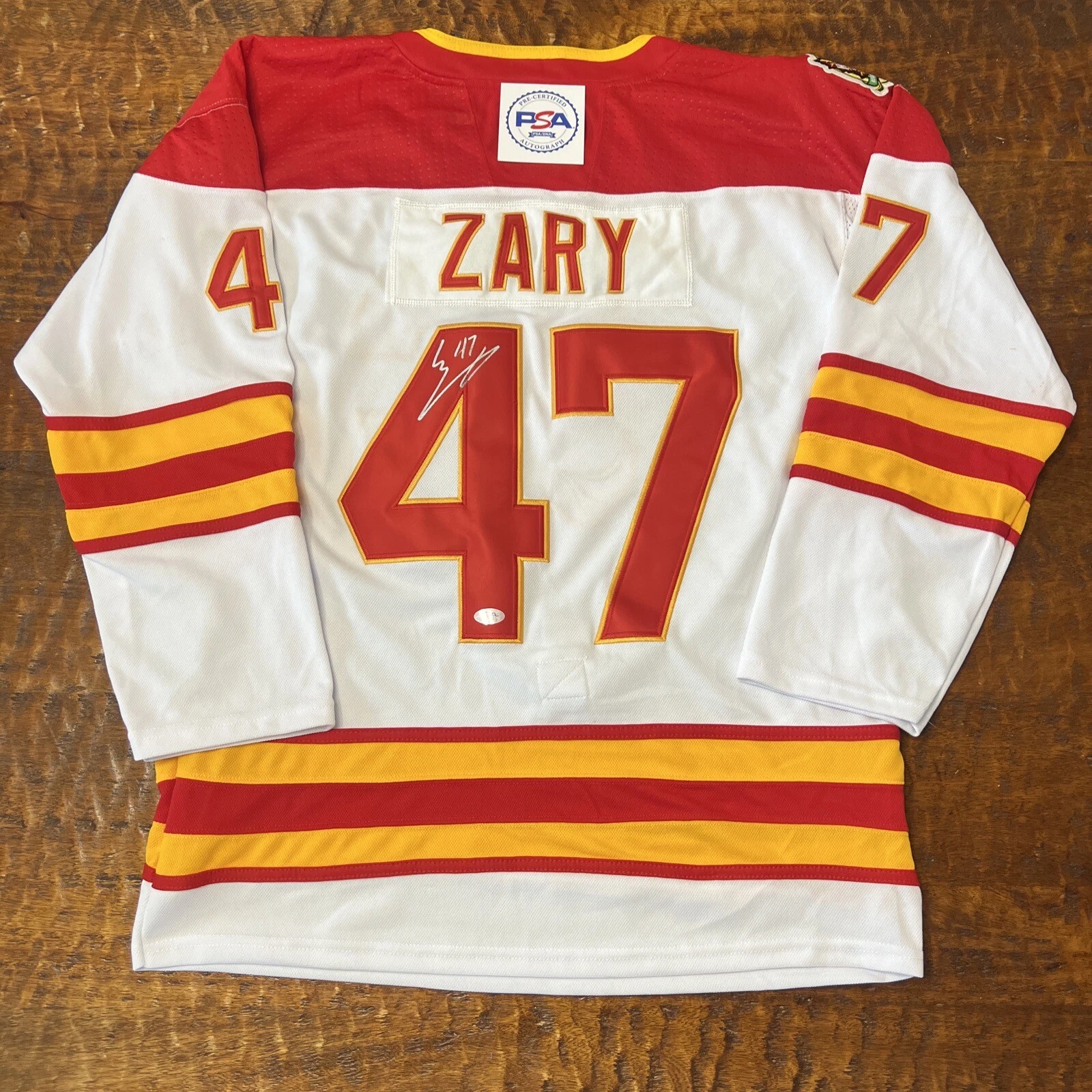 Connor Zary Signed Calgary Flames Jersey PSA DNA Autographed
