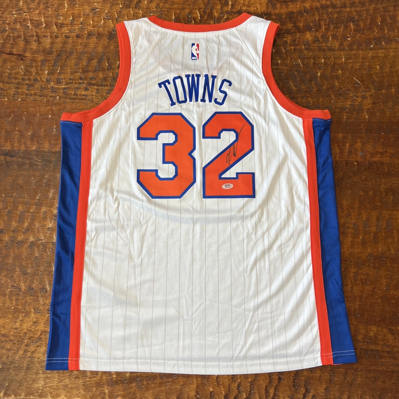 Karl-Anthony Towns Signed New York Knicks Jersey PSA DNA  Autographed