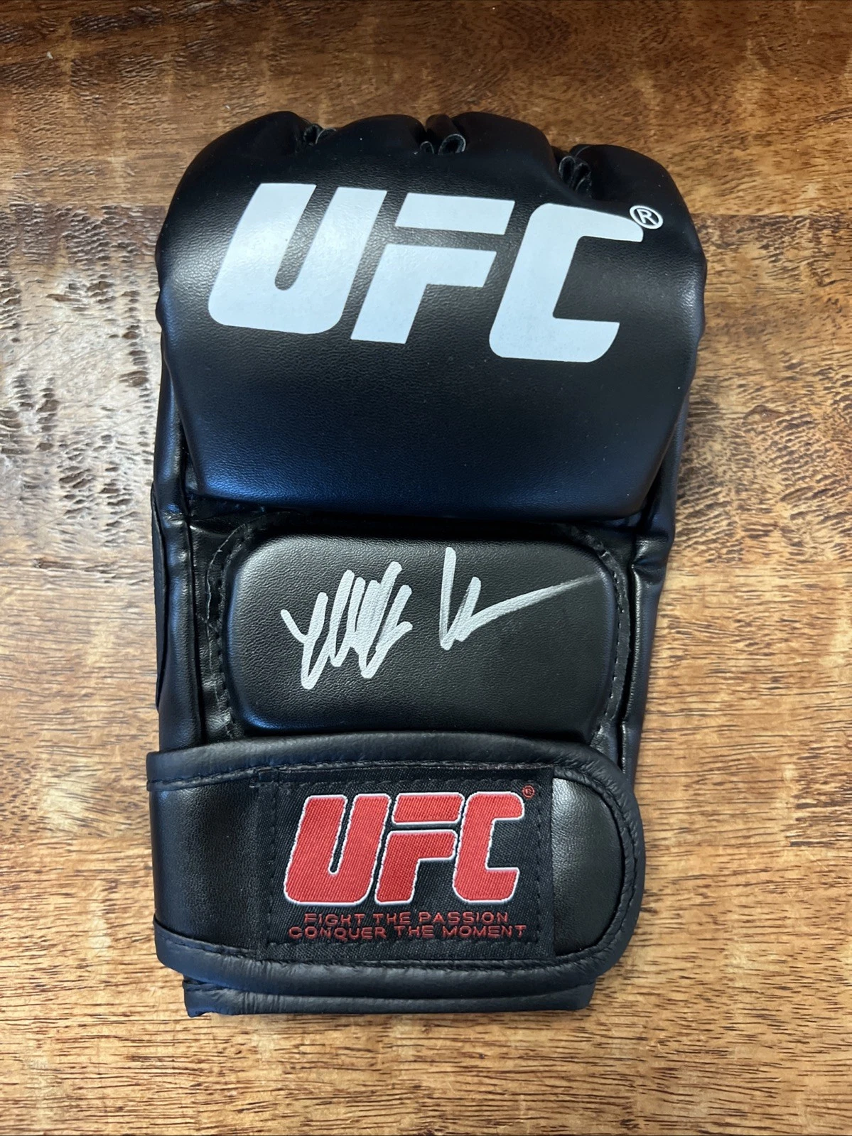 Mark Kerr Signed UFC MMA Glove JSA Coa Autographed