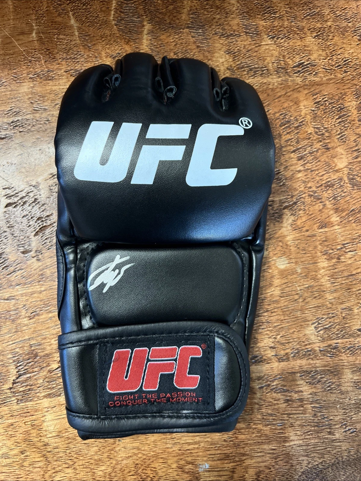 Viacheslav Borshchev Signed UFC MMA Glove JSA Coa Autographed Slava Claus