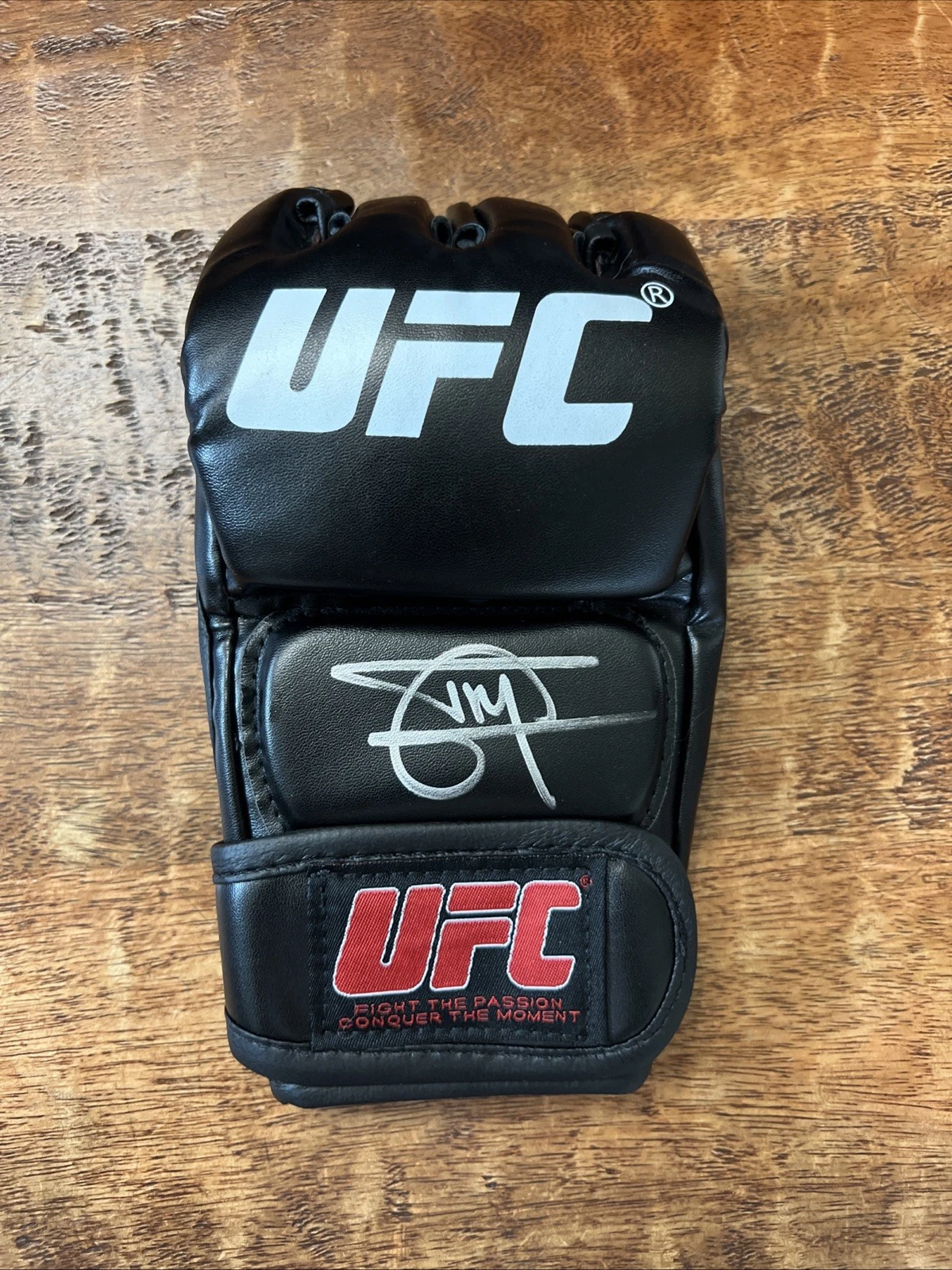 Ian Garry Signed UFC MMA Glove JSA Coa Autographed Machado