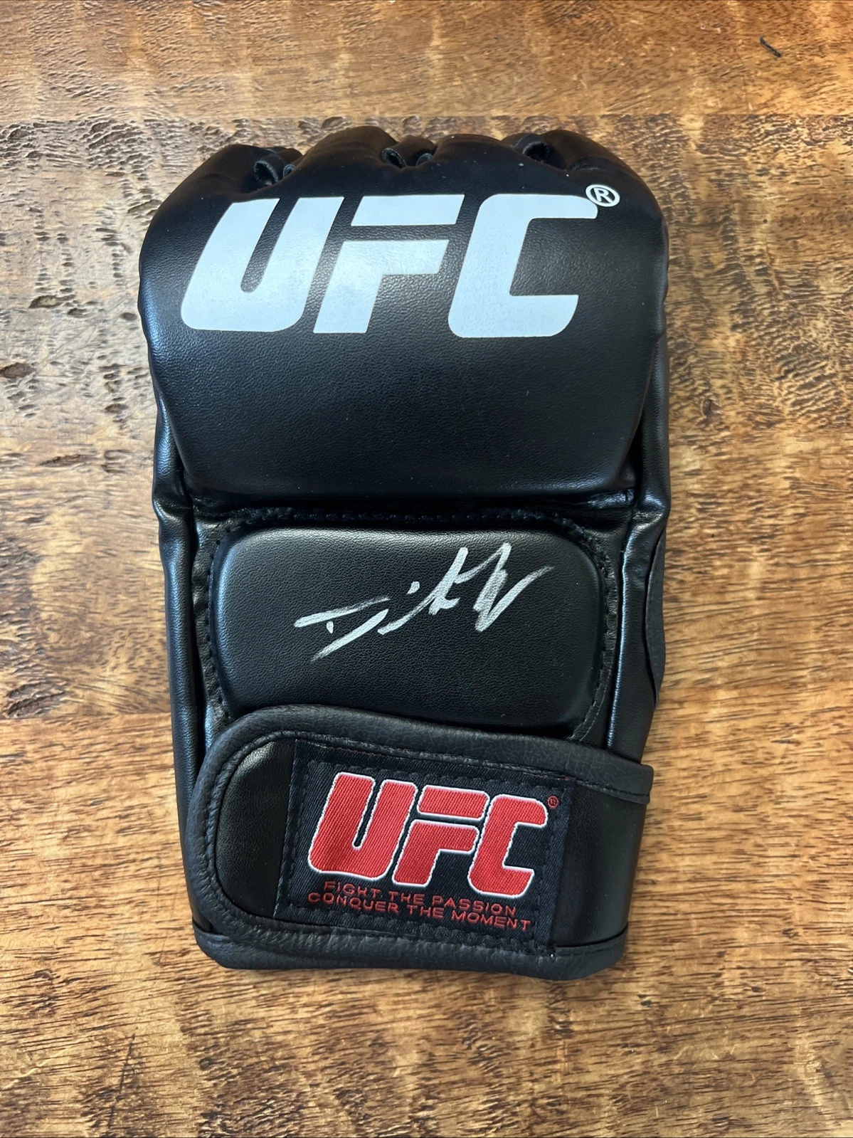 Dominick Reyes Signed UFC MMA Glove JSA Coa Autographed