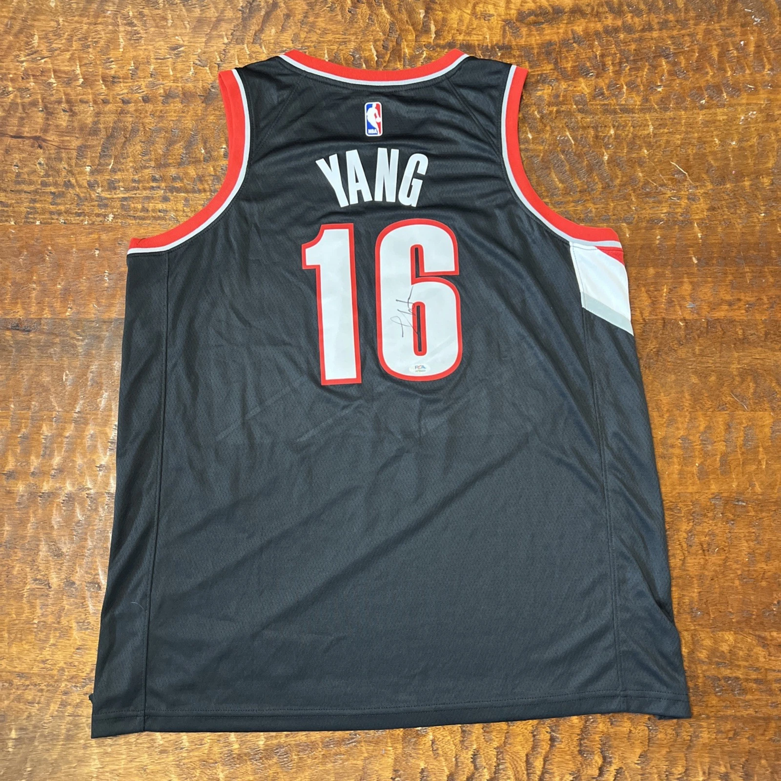 Yang Hansen Signed Portland Trail Blazers Jersey PSA DNA  Autographed