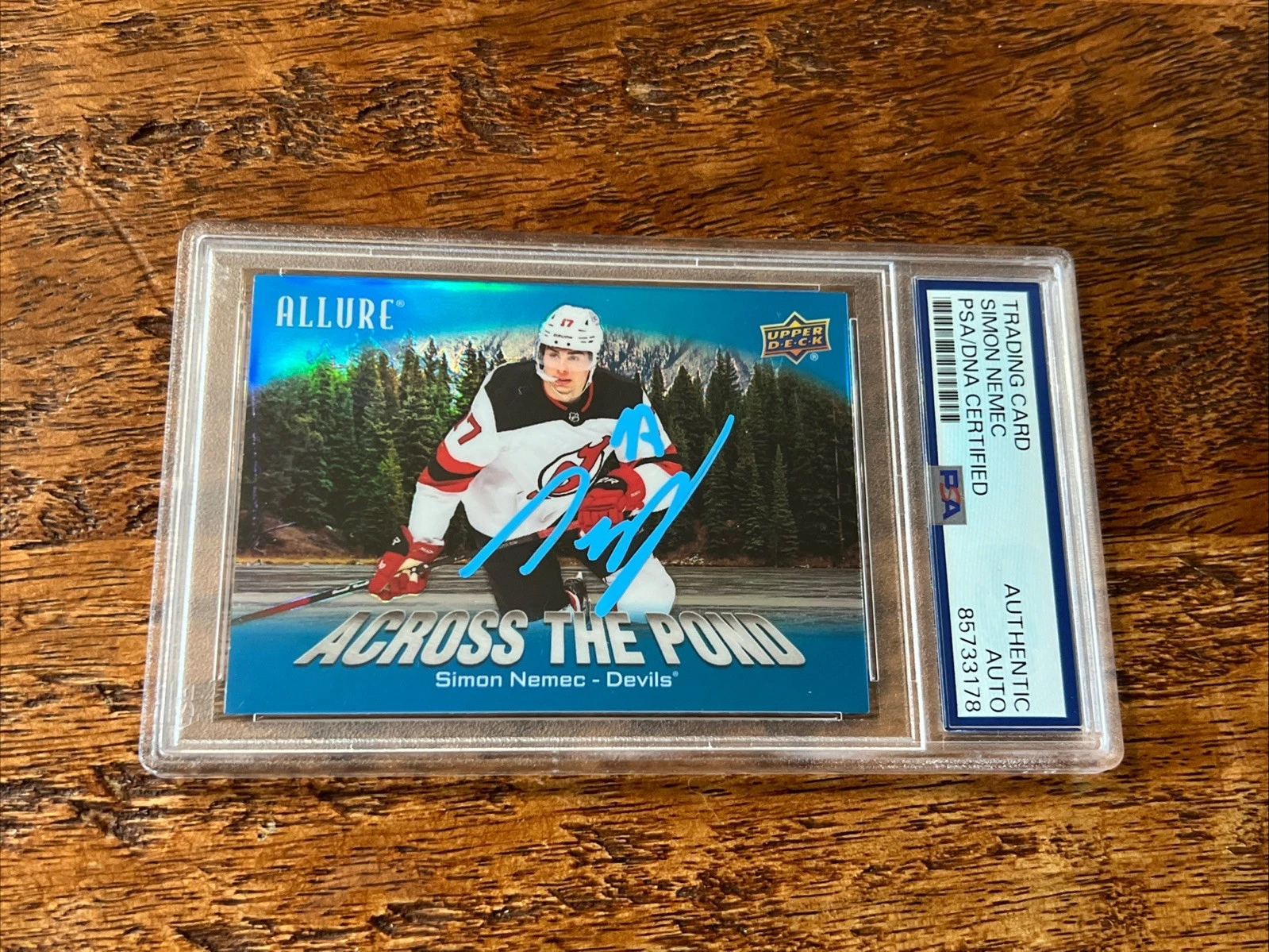 Simon Nemec IP Signed UD Allure Card Psa Dna Coa Slab Autographed Devils
