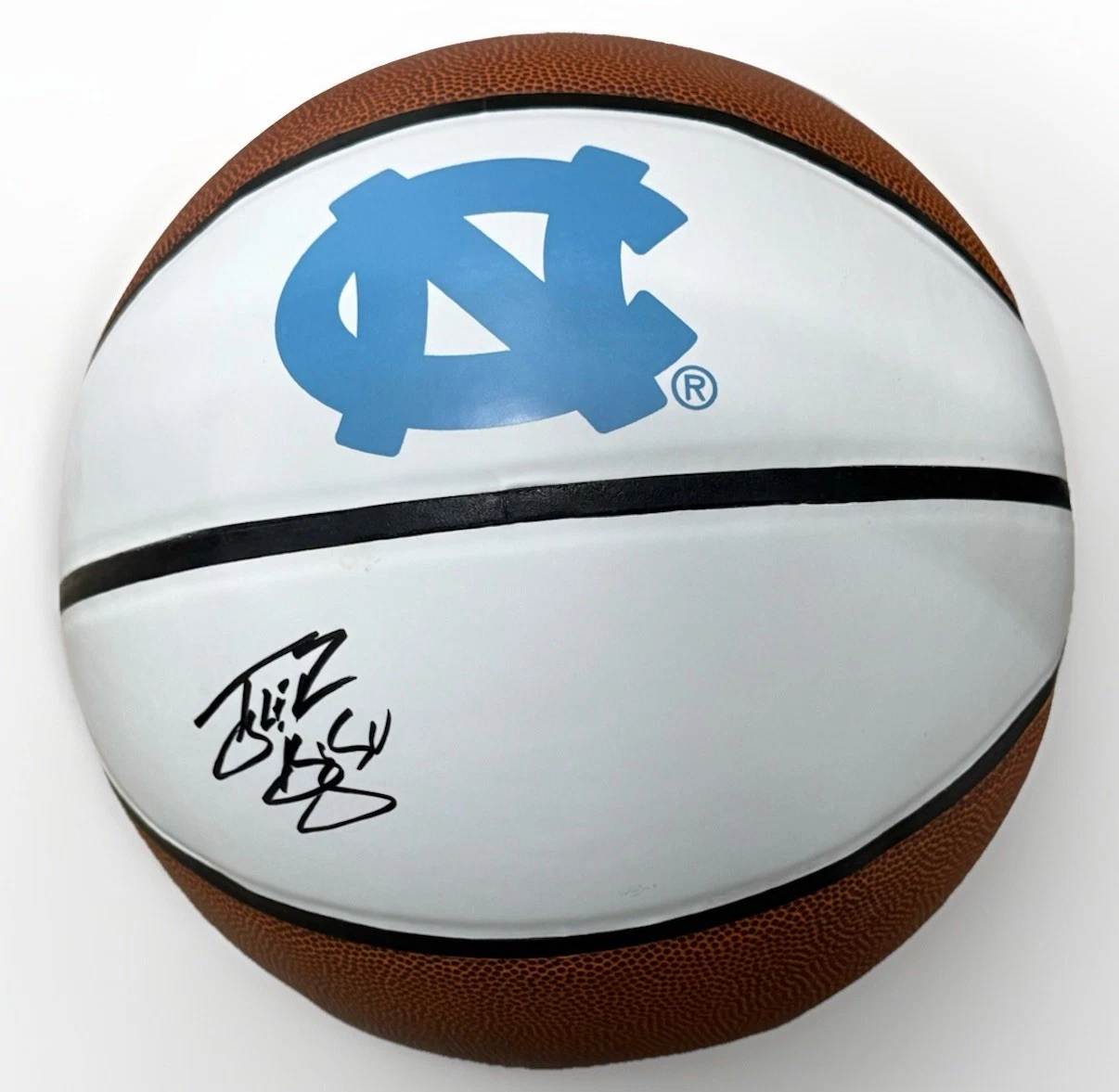 TYLER HANSBROUGH signed NORTH CAROLINA TAR HEELS logo basketball BECKETT BV10246