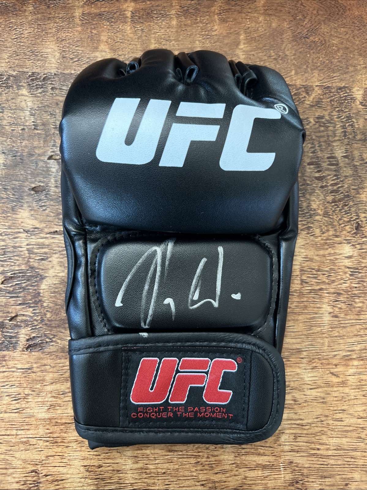 Nick Diaz Signed UFC MMA Glove JSA Coa Autographed