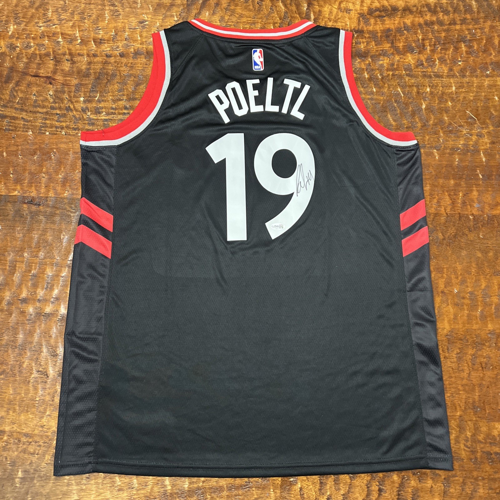 Jakob Poeltl Signed Toronto Raptors Jersey JSA Coa Autographed