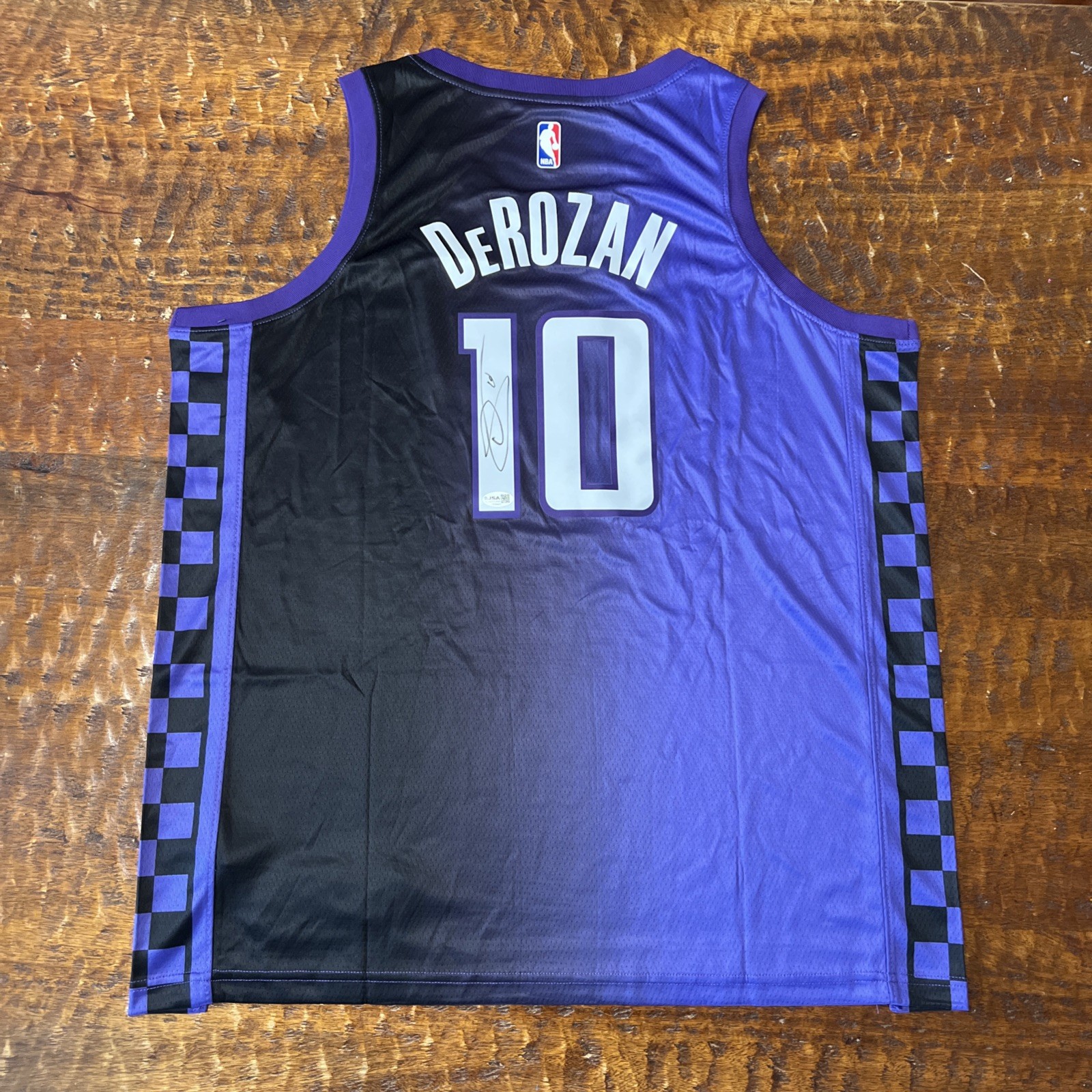 DeMar DeRozan Signed Sacramento Kings Jersey JSA Coa Autographed