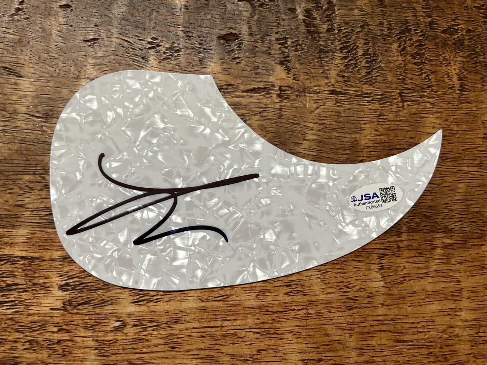Linda Perry Signed Guitar Pickguard JSA Coa 4 Non Blondes Autographed