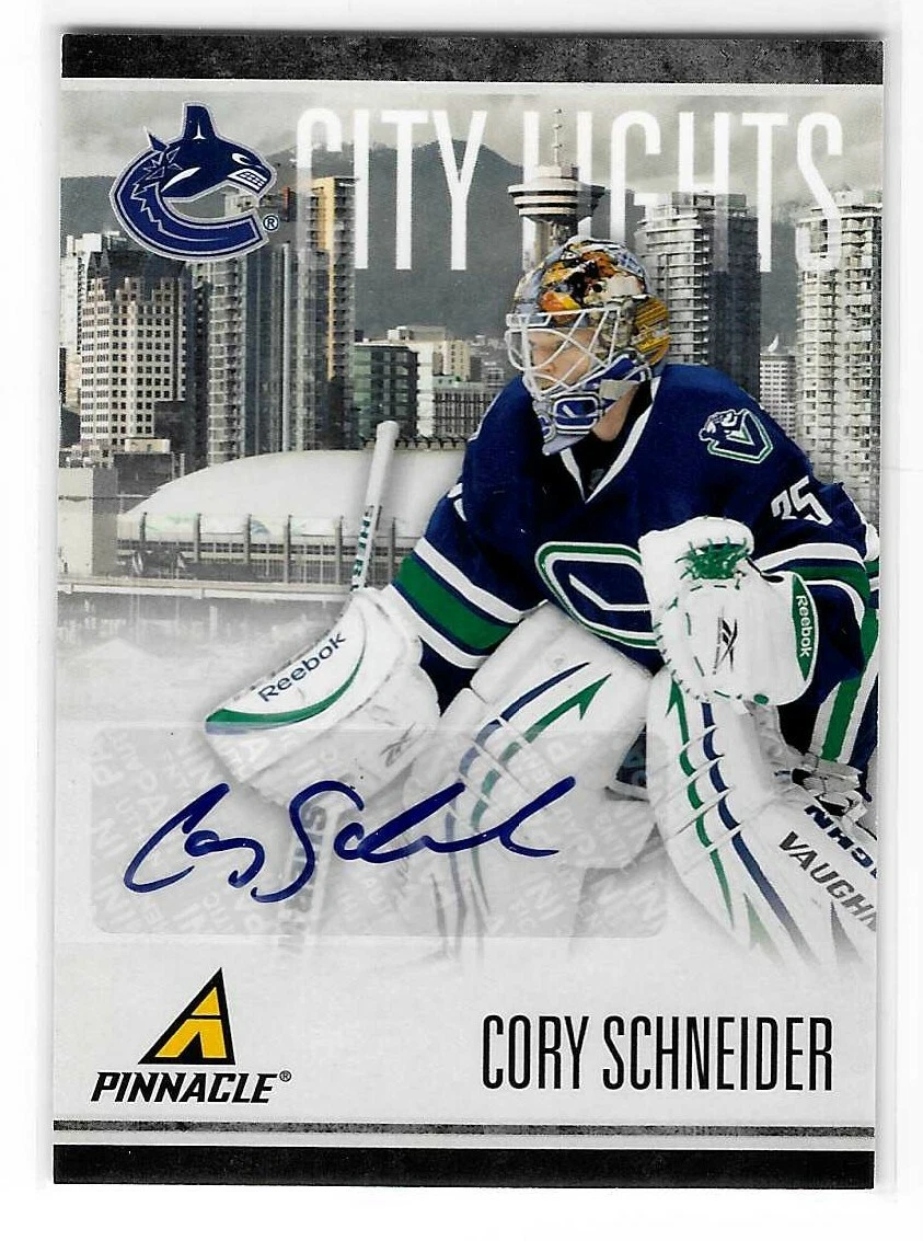 Cory Schneider 2010/11 Pinnacle Autograph Card #35 Vancouver Canucks 081/100