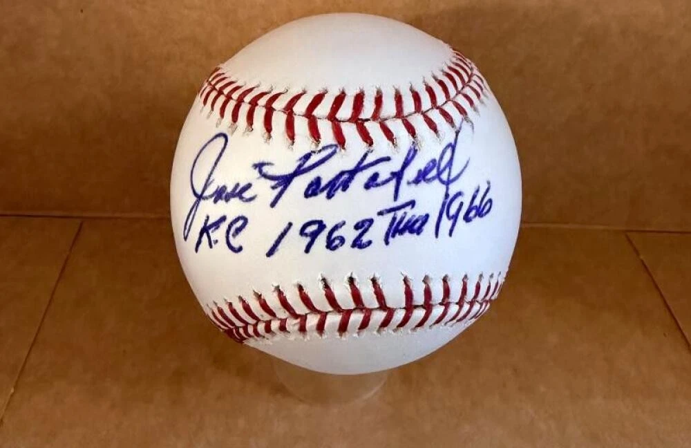 JOSE TARTABULL KC 1962-1966 SIGNED AUTO M.L. BASEBALL BECKETT AUTH