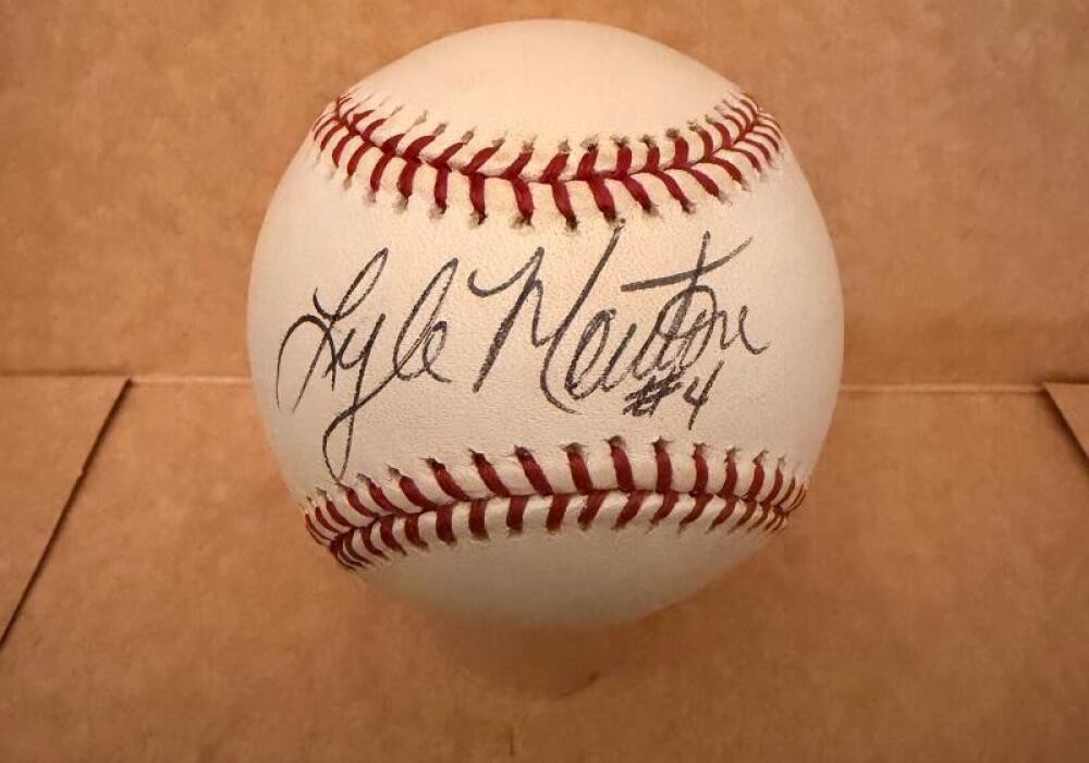 LYLE MOUTON HOUSTON ASTROS SIGNED AUTOGRAPHED N.L.  BECKETT AUTH