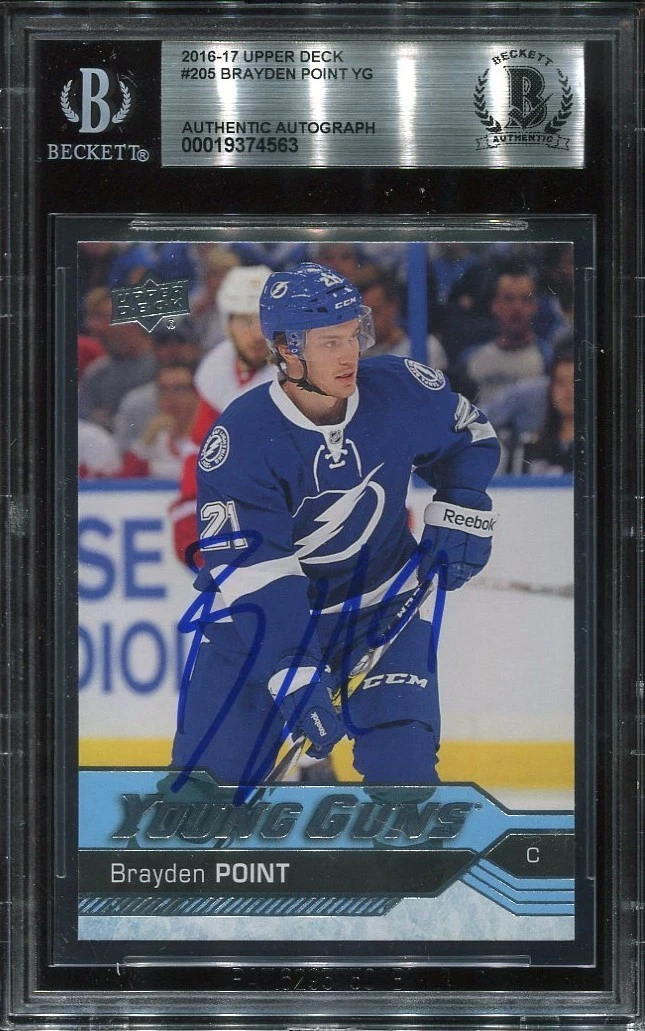 BRAYDEN POINT signed auto 2016-17 UD YOUNG GUNS ROOKIE CARD RC YG BECKETT BAS