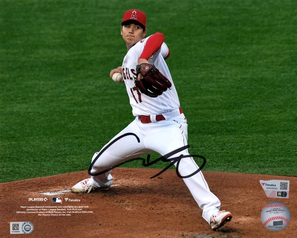 Shohei Ohtani Signed Autograph 8x10 Photo - Los Angeles MLB & Fanatics COA