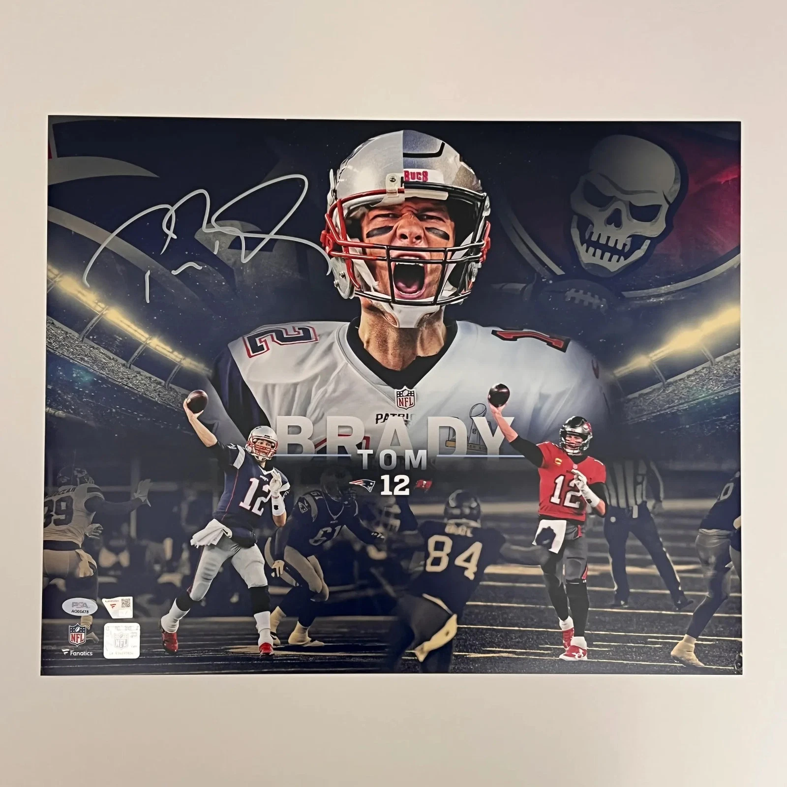 Tom Brady Signed New England Patriots Football 16x20 Photo PSA Autographed