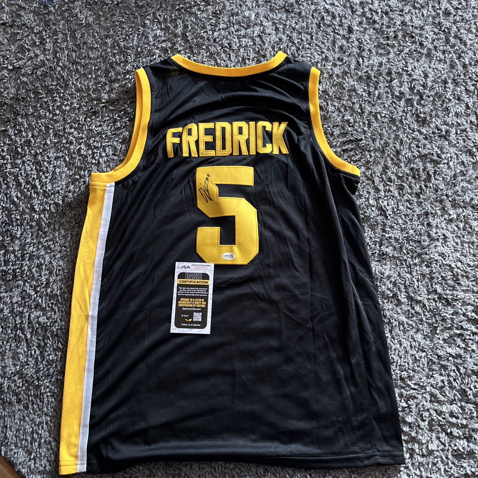 IOWA HAWKEYES-CJ FREDERICK SIGNED AUTOGRAPHED JERSEY Big Ten All-Freshman JSA