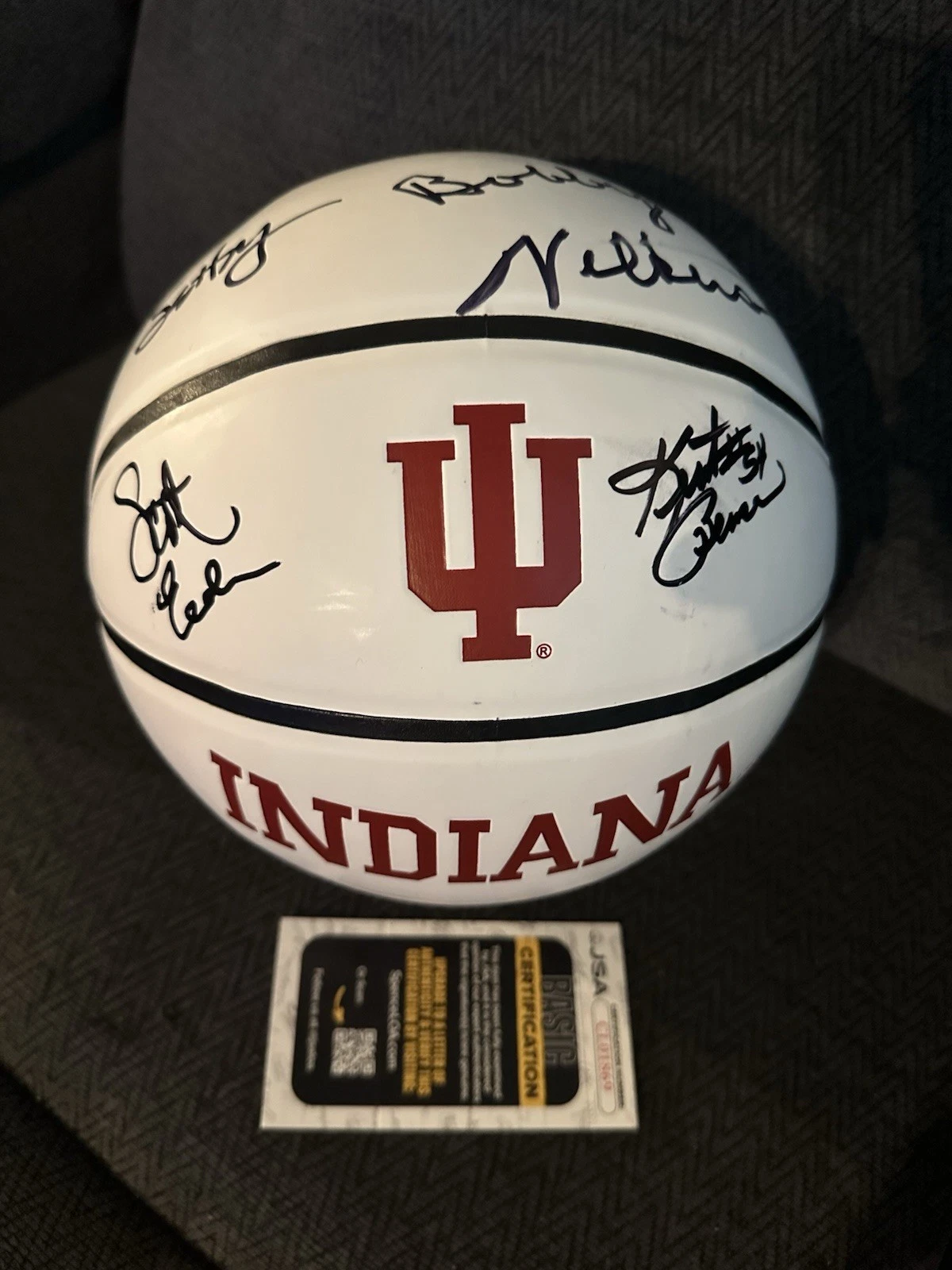 1976-1976 Undefeated Team Signed Basketball IU Hoosiers JSA Authenticated COA