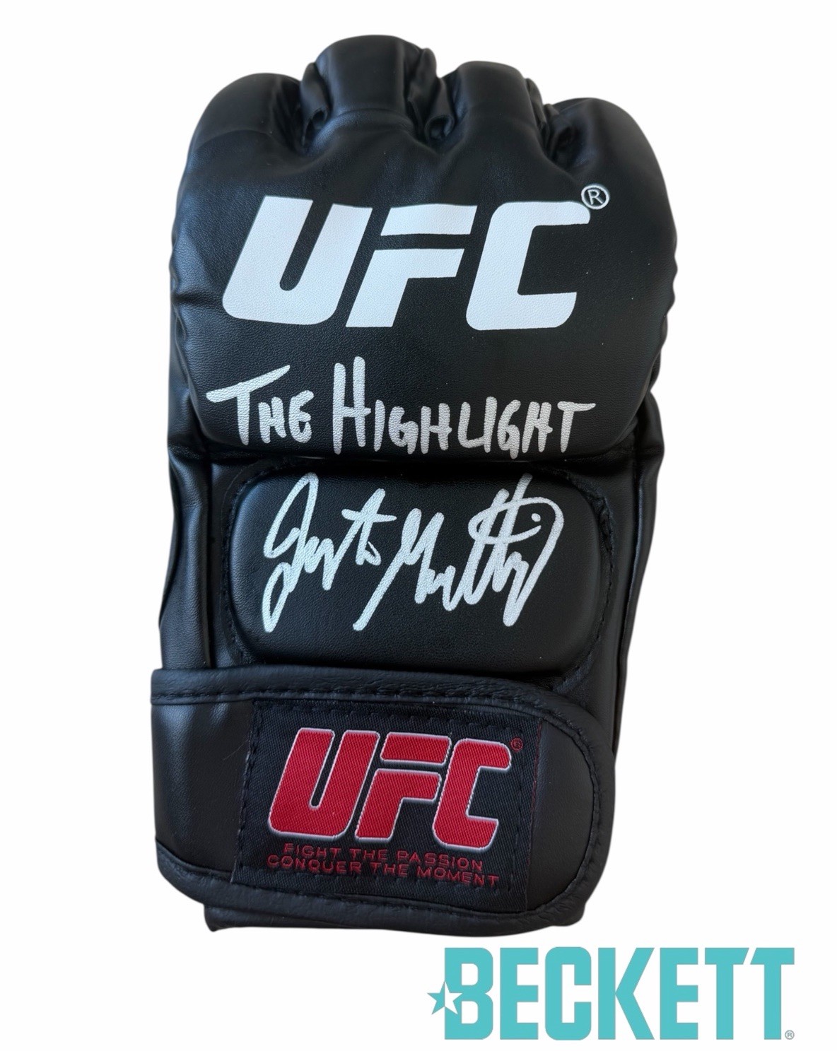 Justin Gaethje Signed UFC Fight Glove Inscribed “THE HIGHLIGHT” BECKETT AUTO