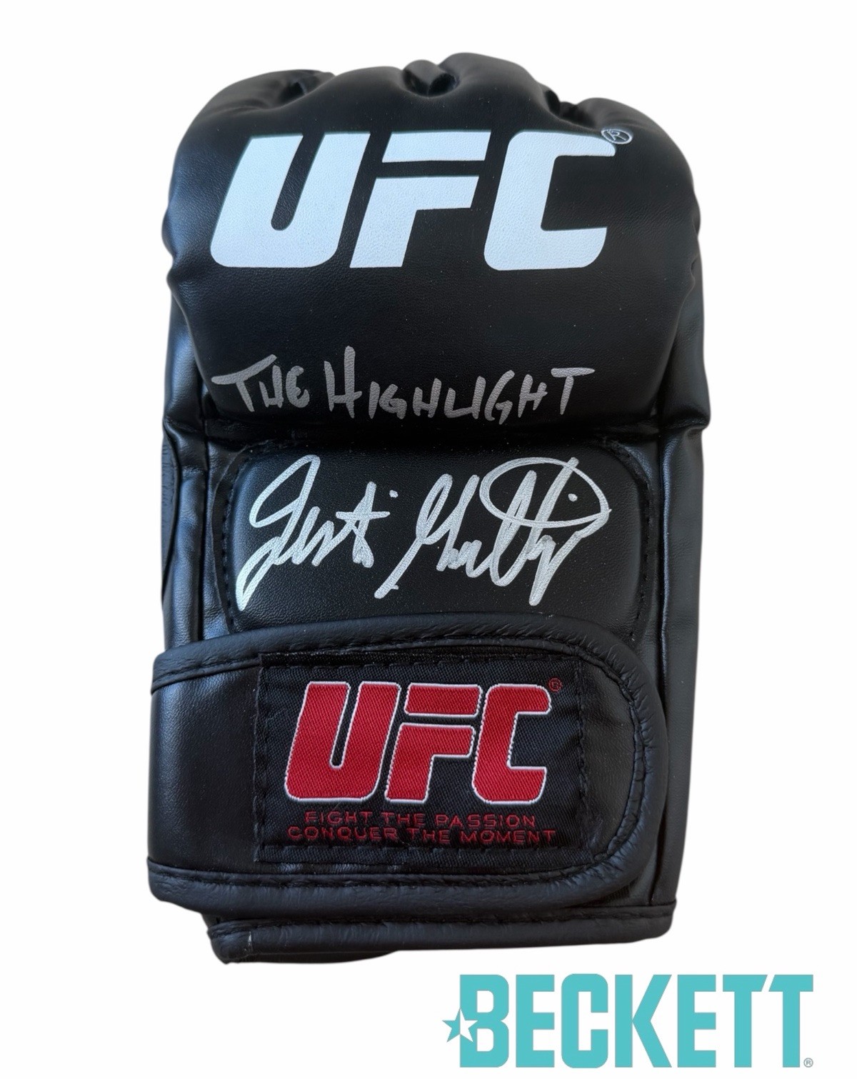 Justin Gaethje Signed UFC Fight Glove Inscribed “THE HIGHLIGHT” BECKETT AUTO