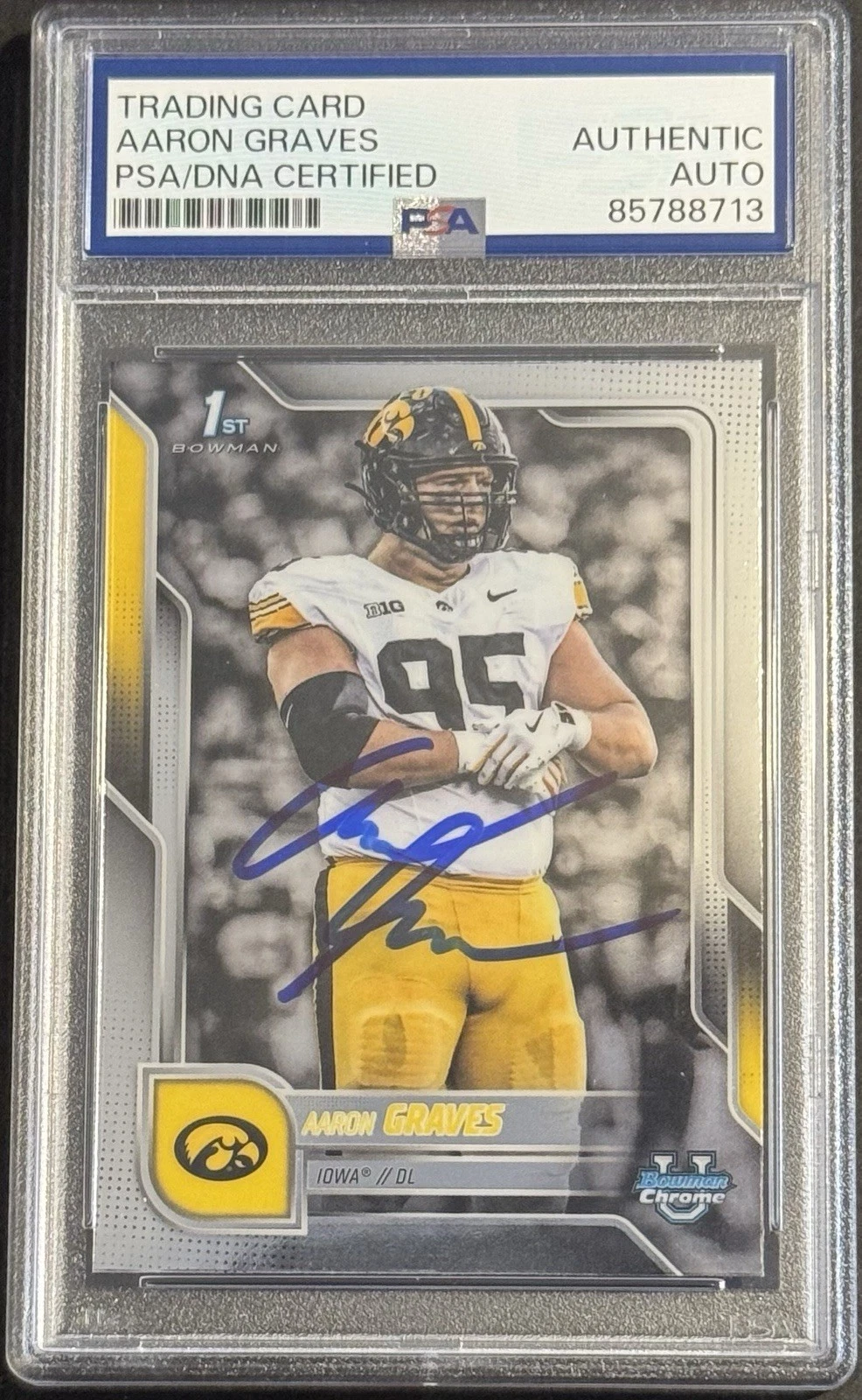 Aaron Graves Signed Auto 2025 Bowman Chrome U Rookie Card PSA/DNA Slabbed Iowa