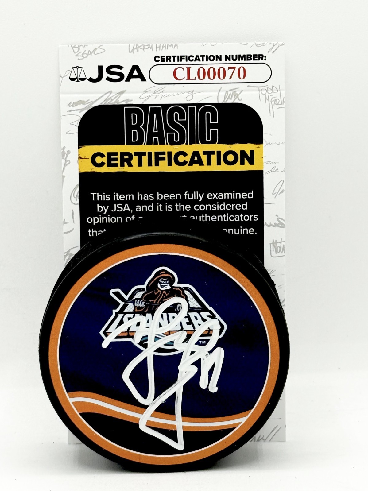 Matt Martin signed New York Islanders Reverse Retro Puck autographed JSA COA