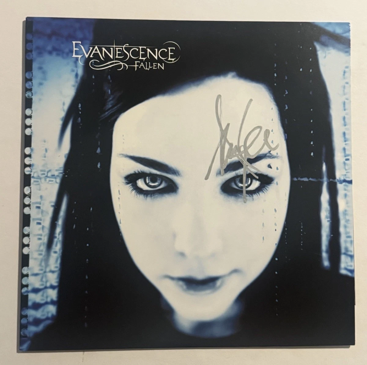 AMY LEE HAND SIGNED LP VINYL RECORD ALBUM EVANESCENCE LEAD SINGER LEGEND COA