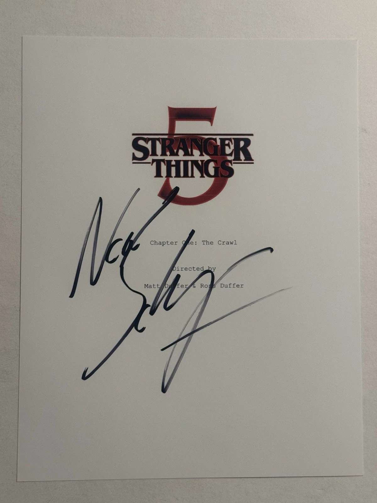 NOAH SCHNAPP SIGNED SCRIPT COVER ACTOR AUTOGRAPHED STRANGER THINGS 5  COA