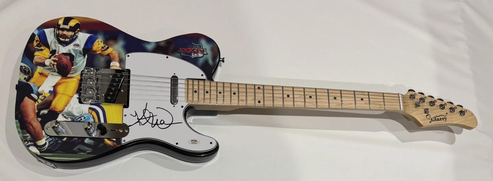 KURT WARNER SIGNED CUSTOM GUITAR ST. LOUIS RAMS SUPER BOWL XXXIV PSA COA