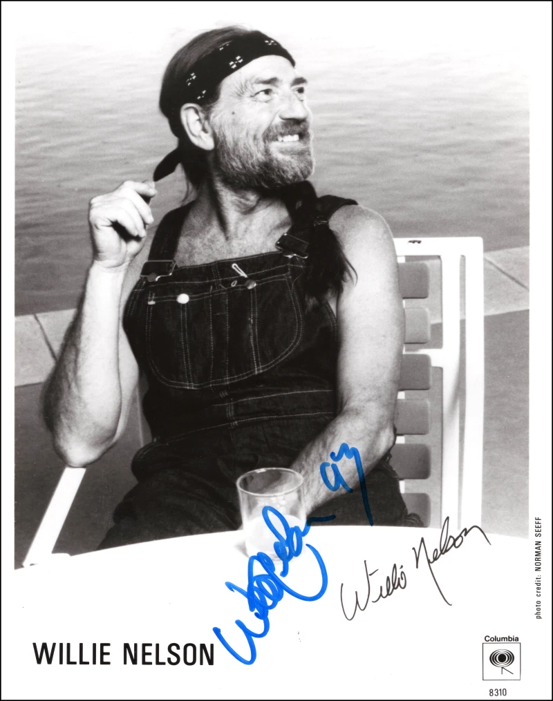 Willie Nelson Signed Autograph 8x10 Original Promo Photo - Vintage Signature JSA