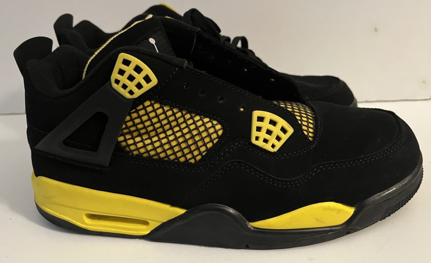 Jordan 4 Retro Black & Yellow Thunder Shoes Sneakers Mens Size 11 CT8527-118