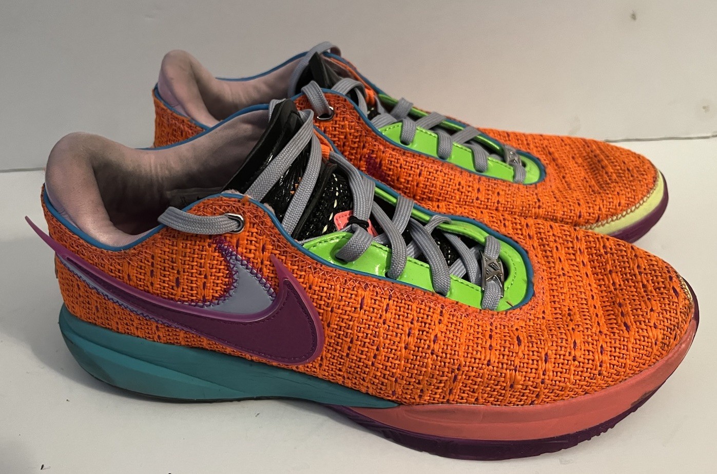 Nike Lebron XX DJ5423-800 Basketball Shoes Total Orange Purple Size 11