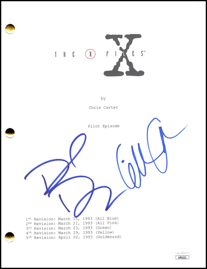 David Duchovny & Gillian Anderson Signed Autograph X-Files Pilot Script JSA COA
