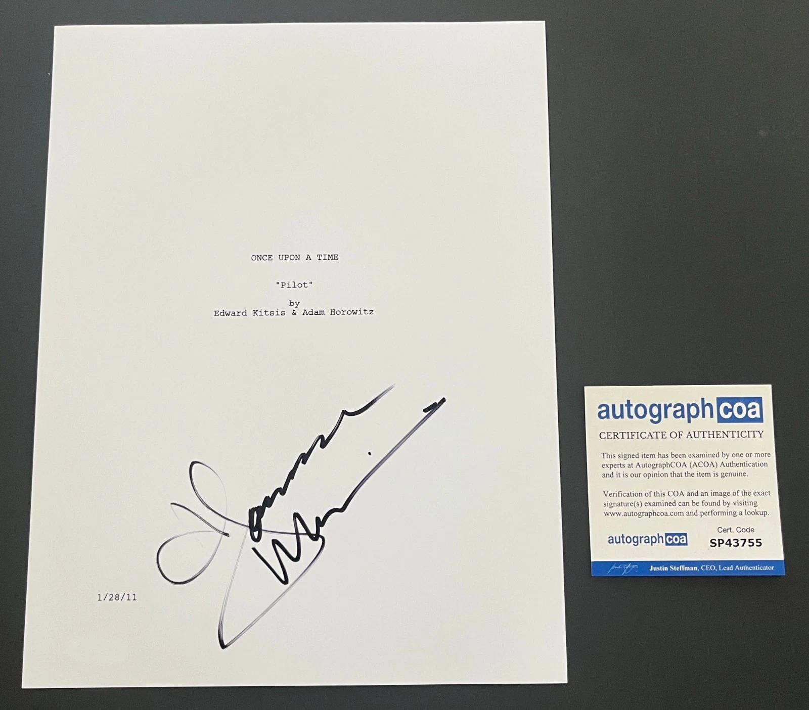 JENNIFER MORRISON SIGNED ONCE UPON A TIME PILOT SCRIPT w/PROOF & AUTOGRAPH COA