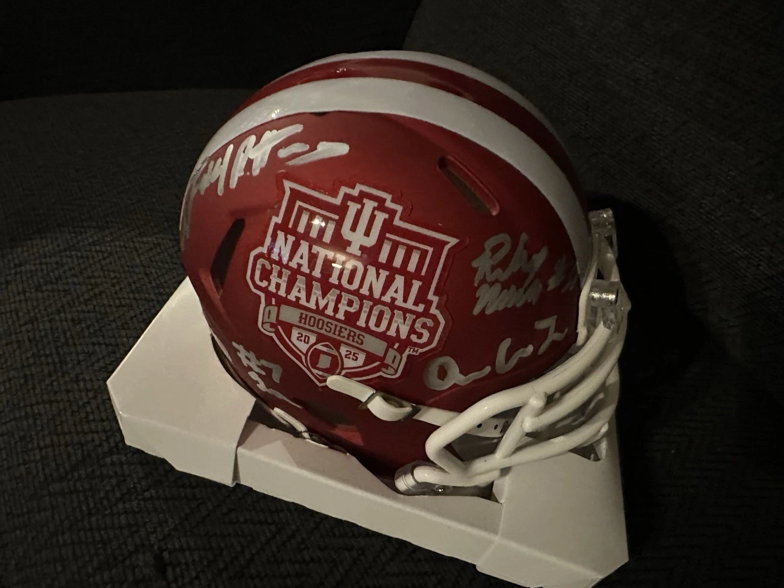 Roman Hemby Aiden Fisher Lou Moore D'angelo Ponds Riley N Signed Mini Helmet IU