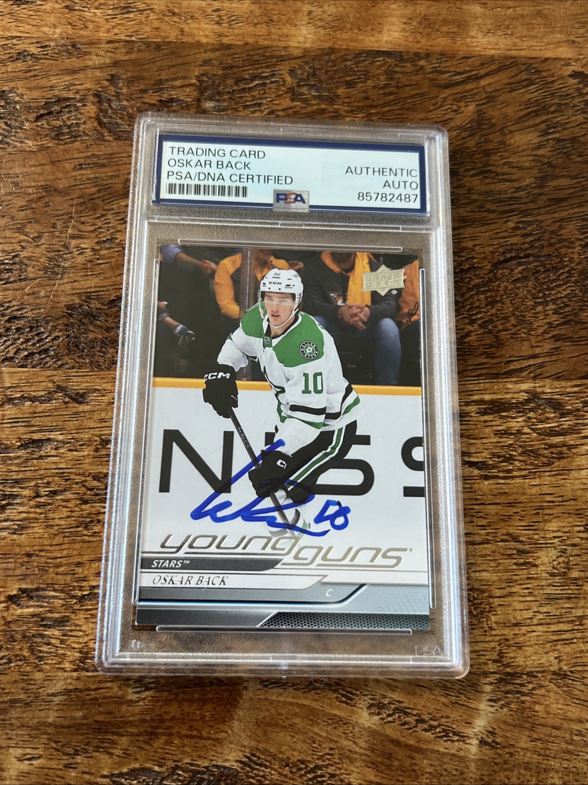 Oskar Back IP Signed UD Young Guns Card PSA DNA Coa Slab Autographed Stars