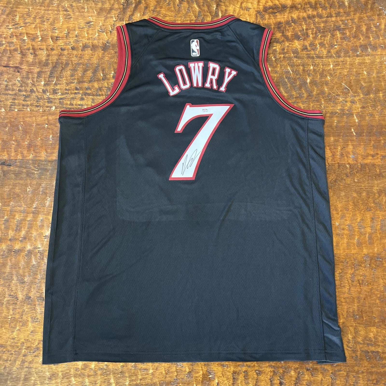 Kyle Lowry Signed Philadelphia 76ers Jersey PSA DNA  Autographed