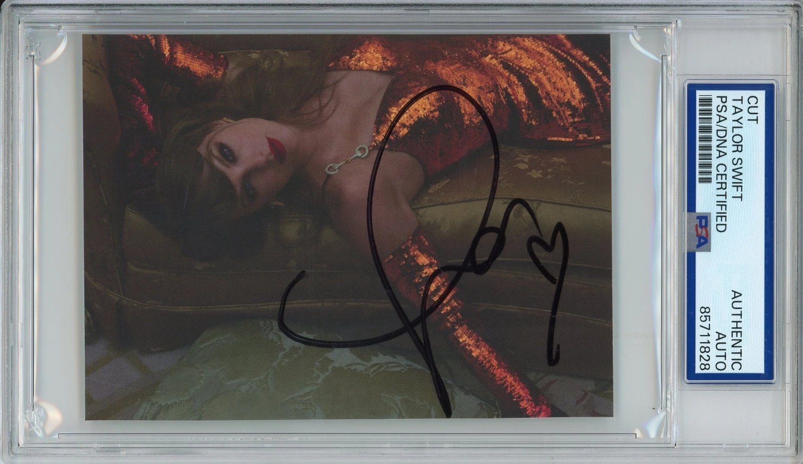 TAYLOR SWIFT LIFE OF A SHOWGIRL SIGNED w/ HEART PHOTOGRAPH PSA DNA COA AUTOGRAPH