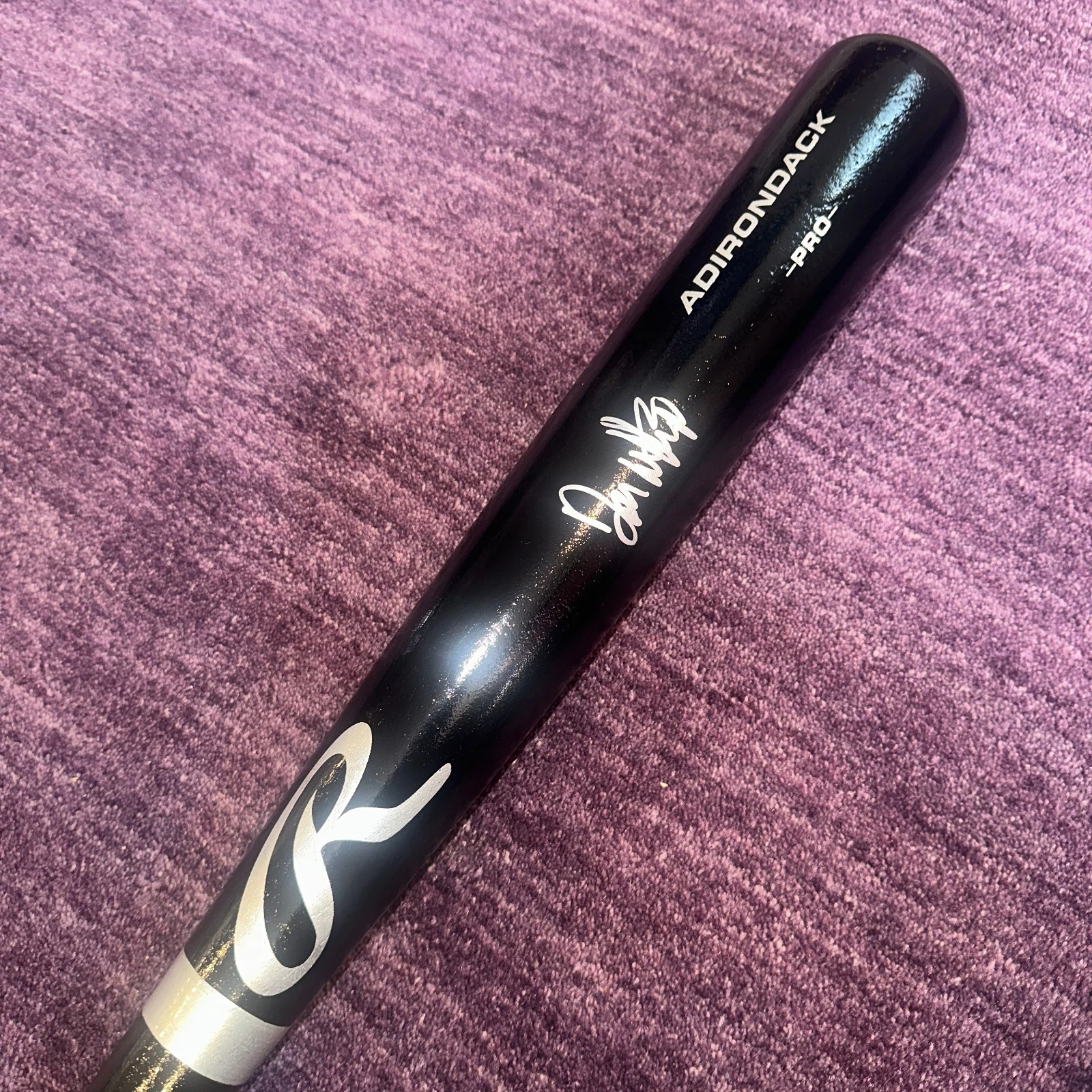 DON MATTINGLY (New York Yankees) Signed Rawlings Big Stick BAT Beckett (BAS)