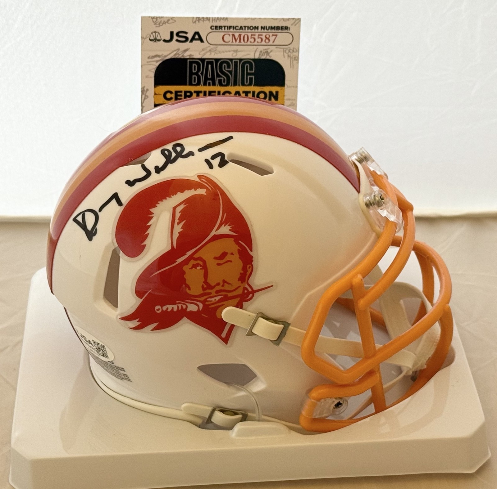 Doug Williams signed Tampa Bay Buccaneers Throwback mini helmet Bucs JSA COA