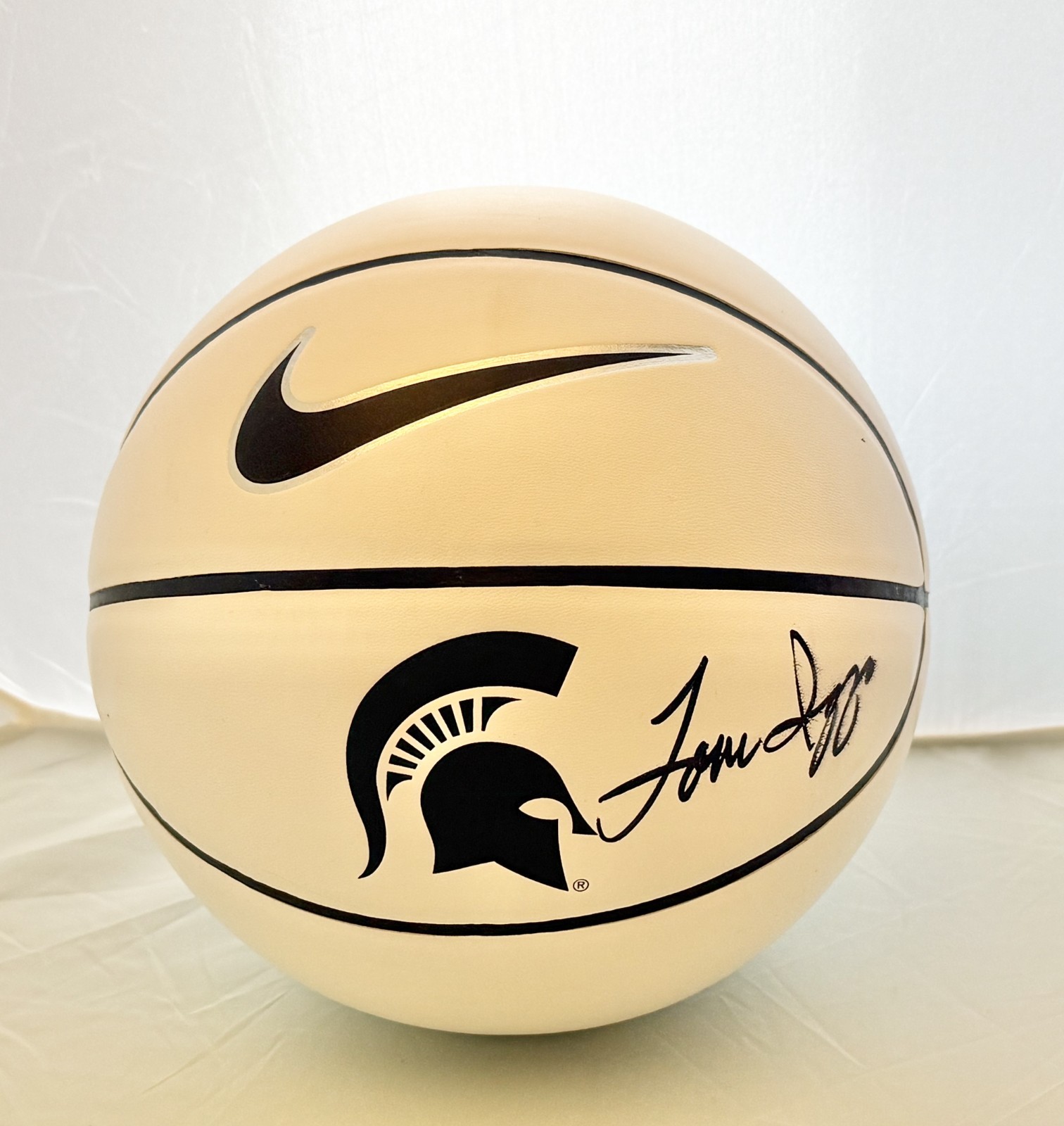 Tom Izzo signed Nike Michigan State Spartans Logo Basketball Ball Beckett