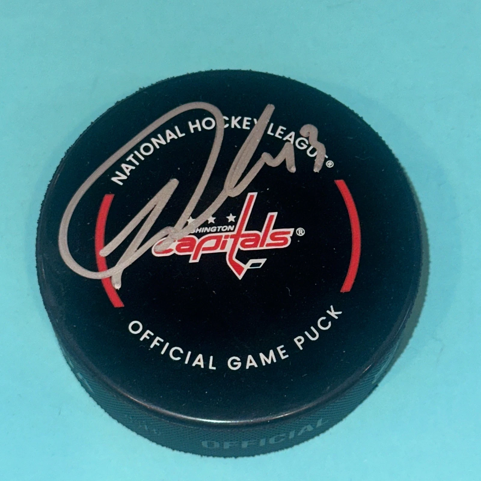 TOM WILSON Signed Washington CAPITALS Official GAME Puck Beckett (BAS)