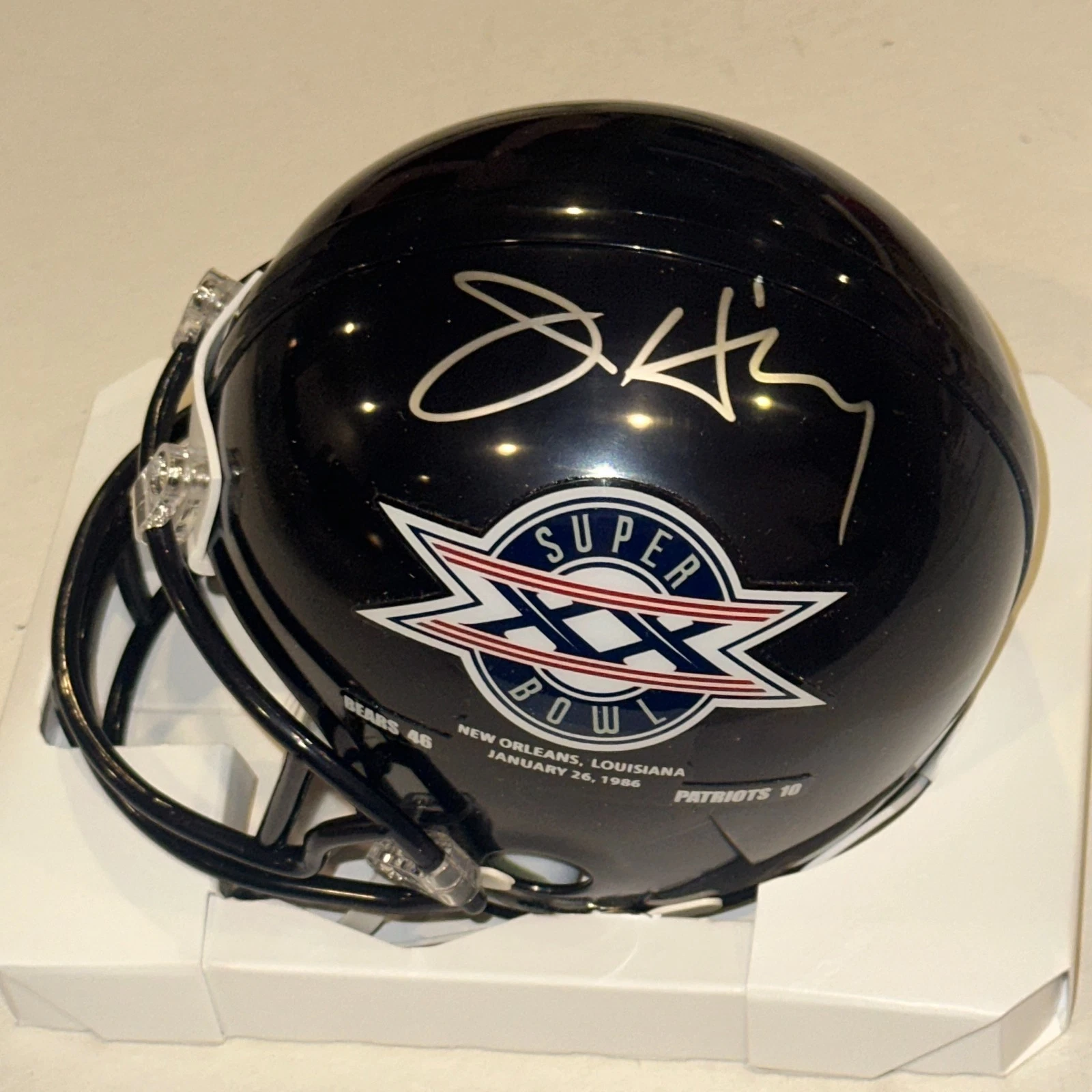 JAY HILGENBERG Signed Bears SUPER BOWL XX Mini-helmet w/ Beckett COA